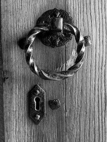 Knock, Knock Artist: Thomas Jones